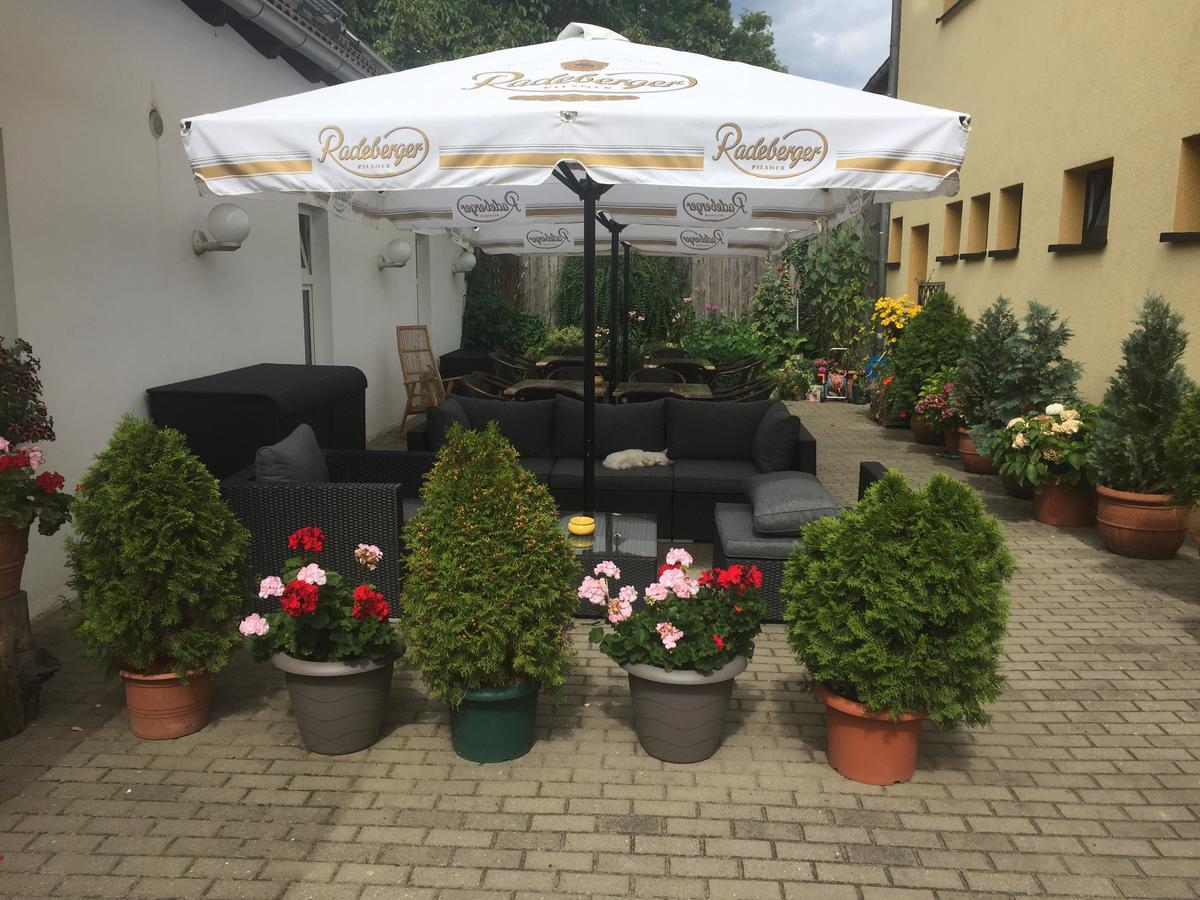 Hotel Schuetzenhaus Bruck  Buitenkant foto